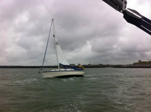 'Throstle' ... No reef in the main as she makes for the Oostende entrance.