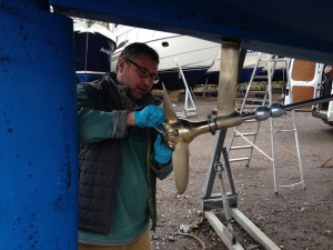 David Sheppard, Product Manager, Bruntons Propellers fitting a new 18" Varifold. The pitch is 15.