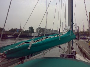 27062009825